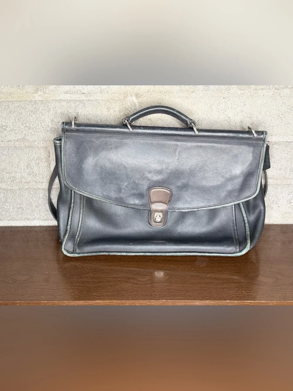 Vintage Coach Leather Messenger Bag F8C-5266 Black Briefcase Crossbody